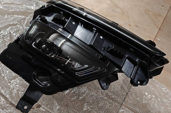 Nezha S37 ডান নেতৃত্বাধীন হালকা রঙ সমন্বয় সামনের পিছনের ল্যাম্প Assy 4421020