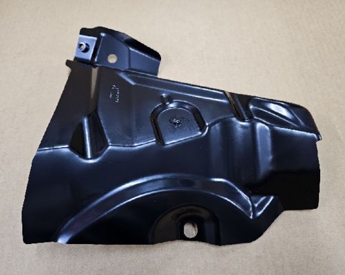 টেসলা মডেল ওয়াই ডান হাতের নিচের উইং বন্ধনী ৩২x৩২x৮ কালো লোহা