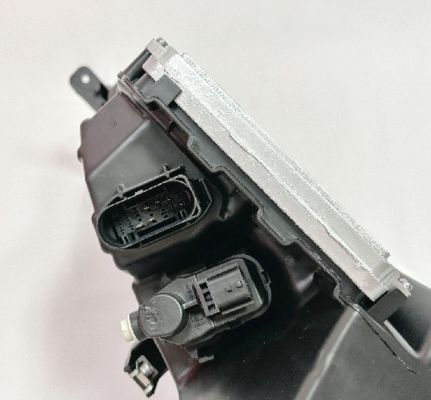 টেসলা মডেল এস সামনের ডান দিকের হেডলাইট (2016-2021) 1053574-00-E